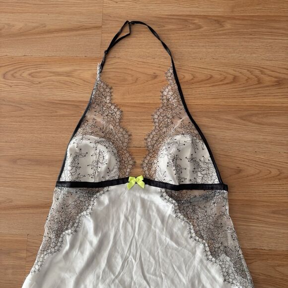 VICTORIAS SECRET Halter Babydoll Chemise White Black Lace Lingerie Sz Large NWOT - Picture 4 of 10
